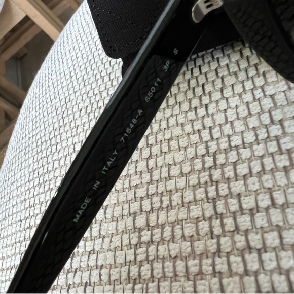 CHANEL Butterfly Sunglasses Polarized Black - Picture 8 of 13